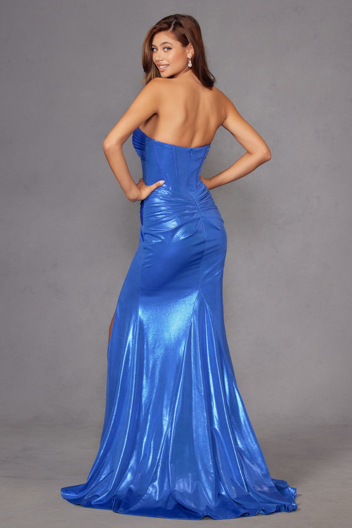 Juliet Strapless Elegant Sweetheart Neckline Luxurious Metallic Fabric Gown - JT2578H Juliet