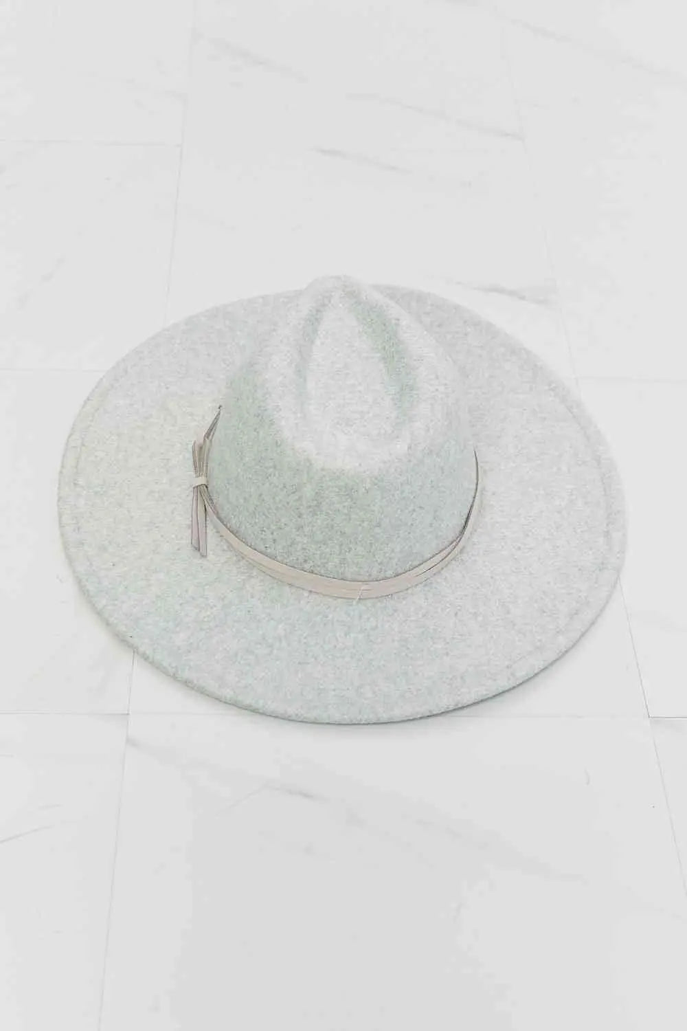 Fame Festival Babe Light Grey Faux Leather Knot Fedora Hat - Rosa Apparel