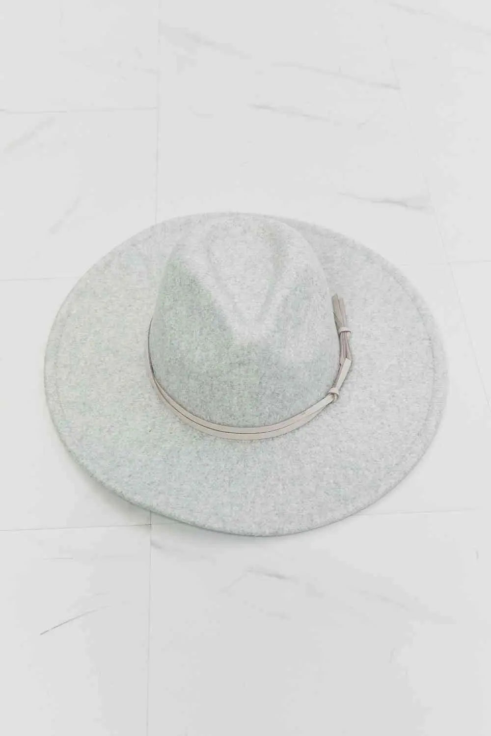 Fame Festival Babe Light Grey Faux Leather Knot Fedora Hat - Rosa Apparel