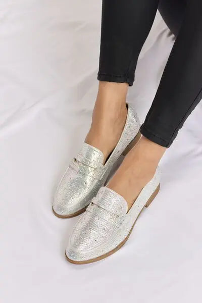 Forever Link Rhinestone Point Toe Women Loafers - Rosa Apparel