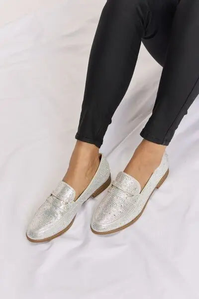 Forever Link Rhinestone Point Toe Women Loafers - Rosa Apparel