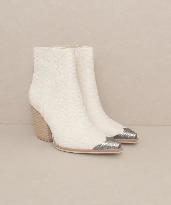 OASIS SOCIETY Zion - Bootie with Etched Metal Toe - Rosa Apparel